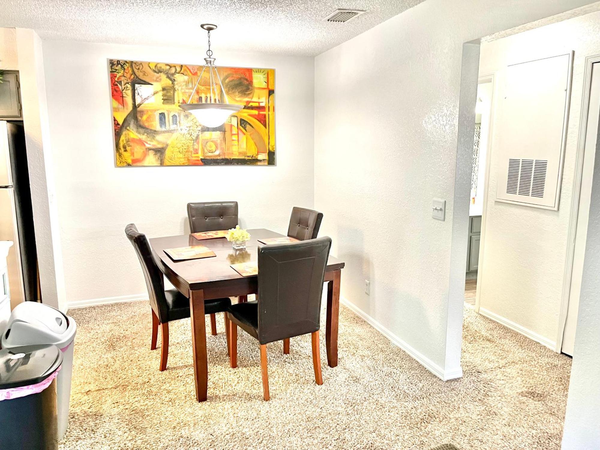 Daytona 2 Bed Apartment 10 Minutes To Beach With Balcony พอร์ตออเรนจ์ ภายนอก รูปภาพ