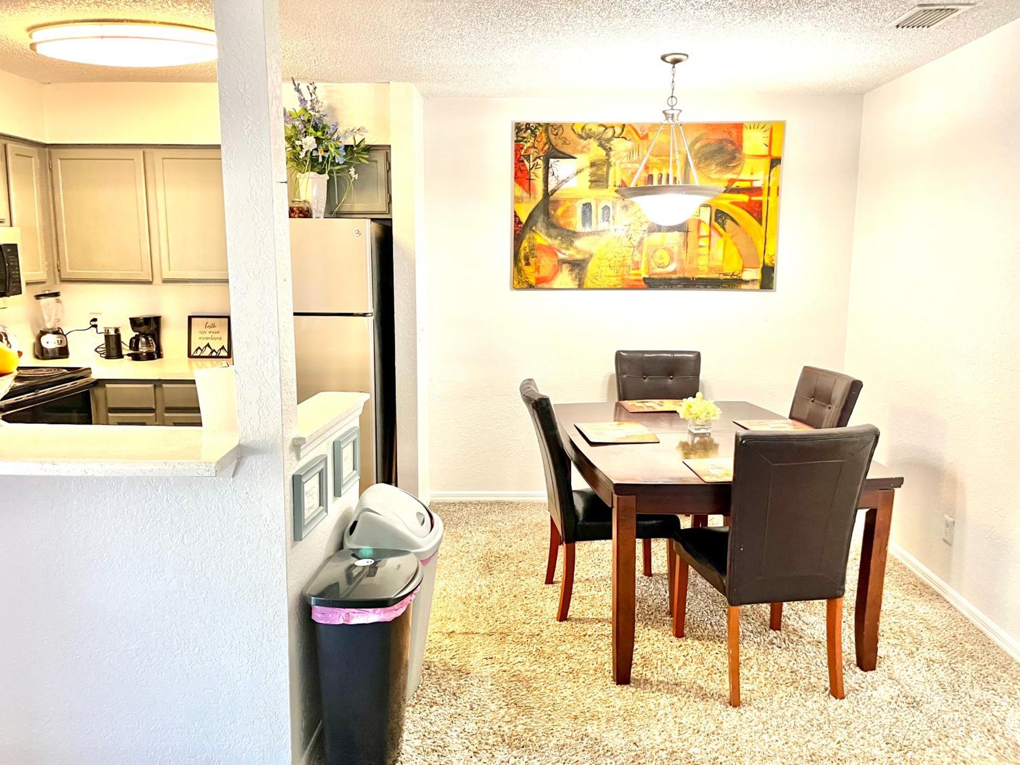 Daytona 2 Bed Apartment 10 Minutes To Beach With Balcony พอร์ตออเรนจ์ ภายนอก รูปภาพ