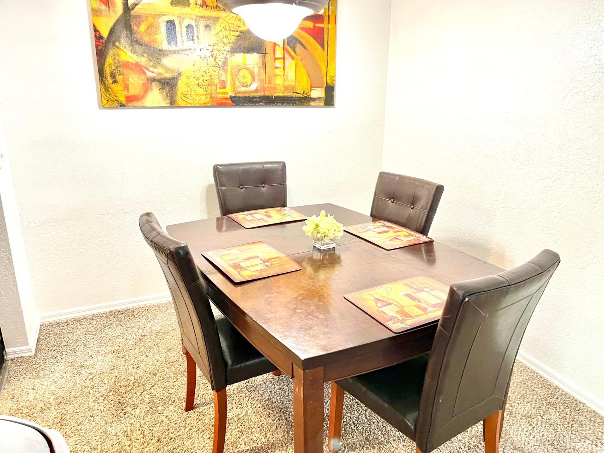 Daytona 2 Bed Apartment 10 Minutes To Beach With Balcony พอร์ตออเรนจ์ ภายนอก รูปภาพ